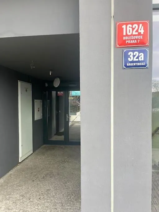 Apartman Holesovice,Balkon,Garaz Praha
